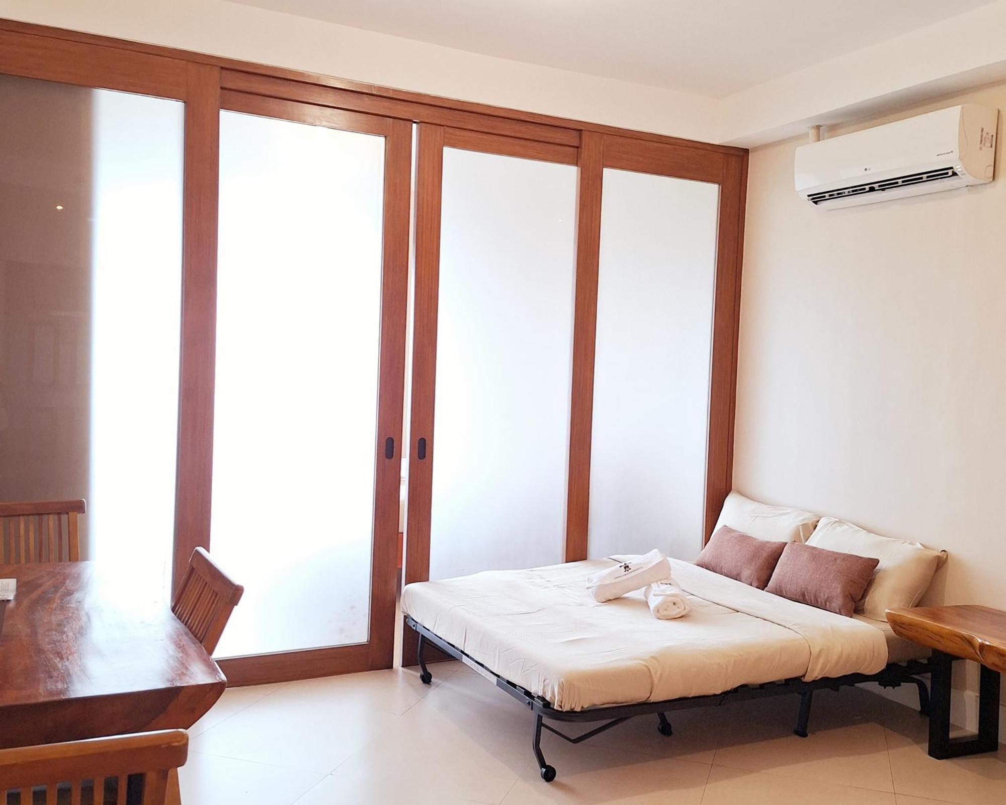 Manila Bayview Rental Extérieur photo