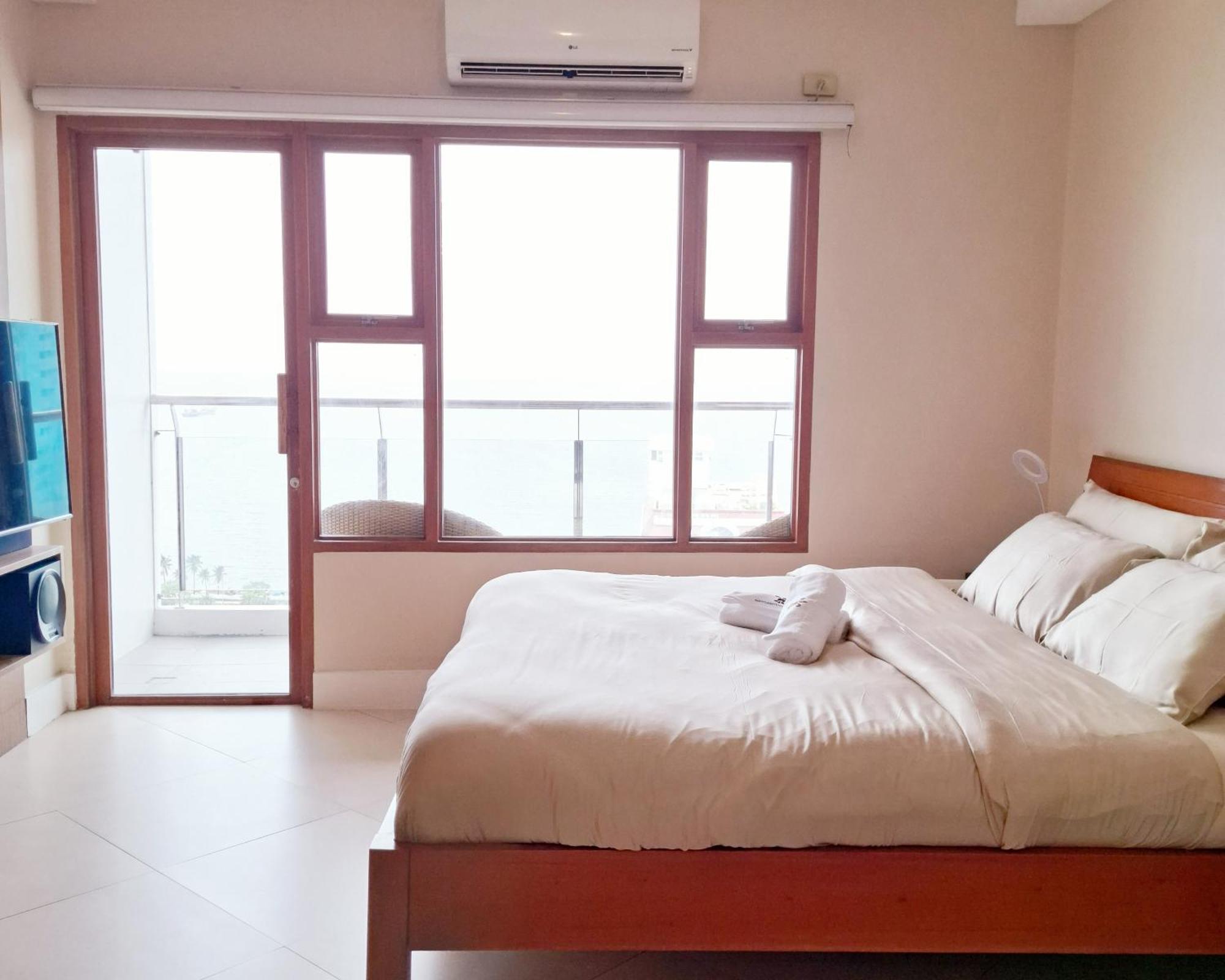 Manila Bayview Rental Extérieur photo