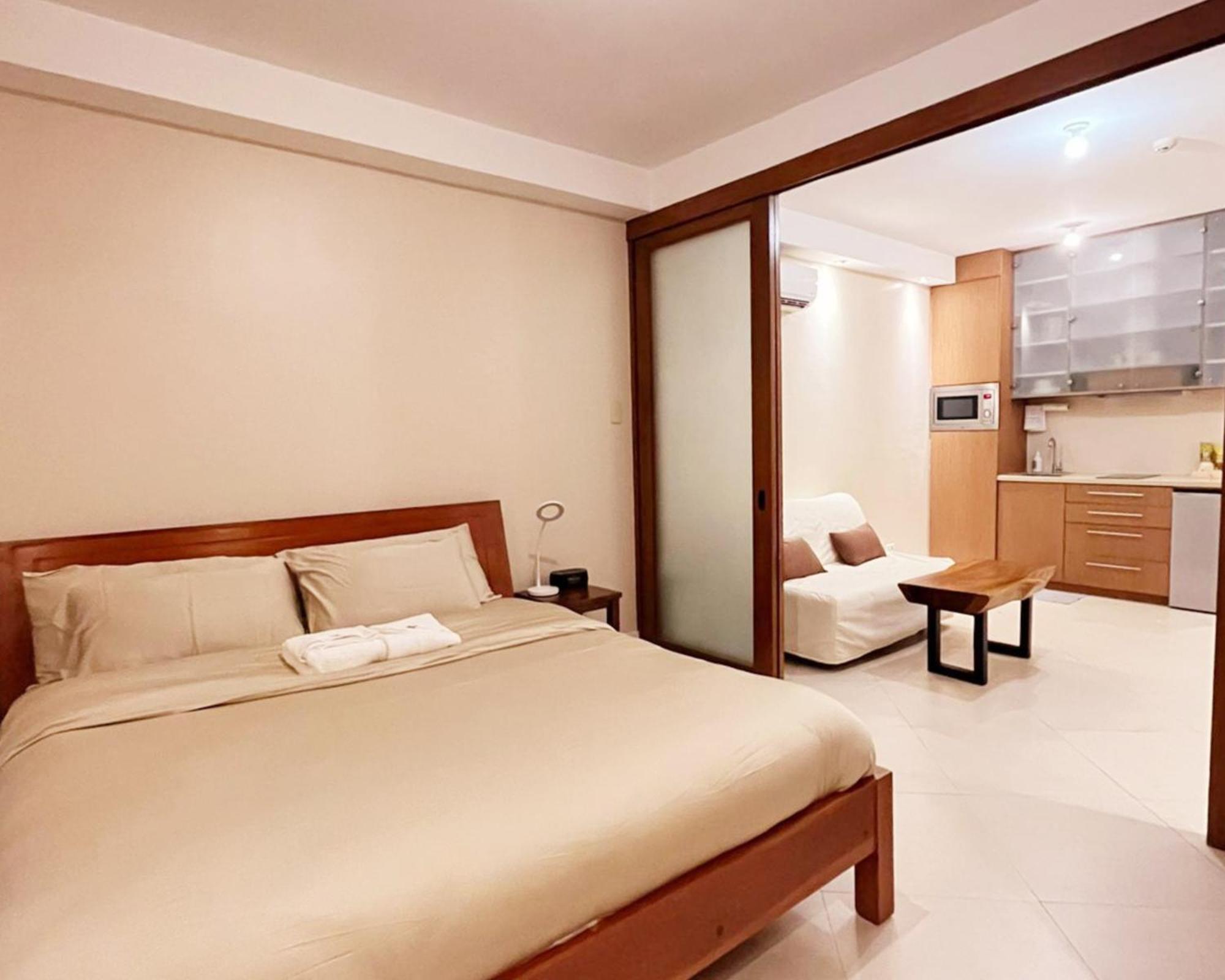 Manila Bayview Rental Extérieur photo