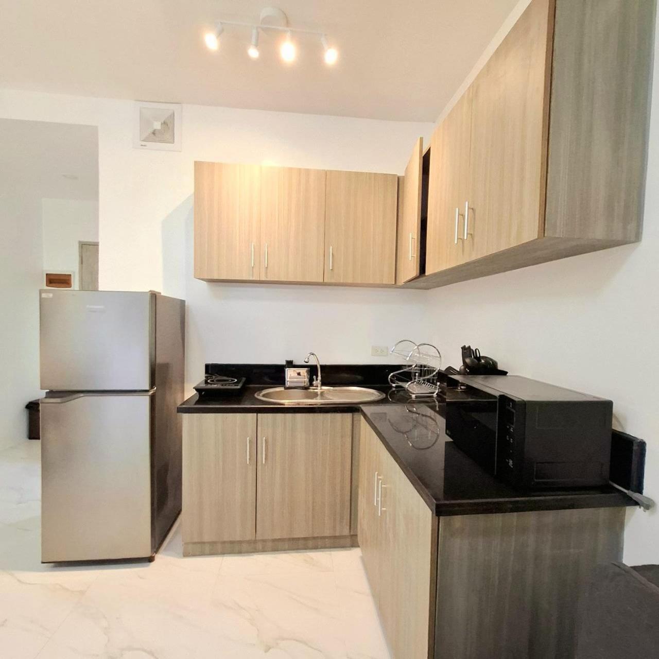 Manila Bayview Rental Extérieur photo