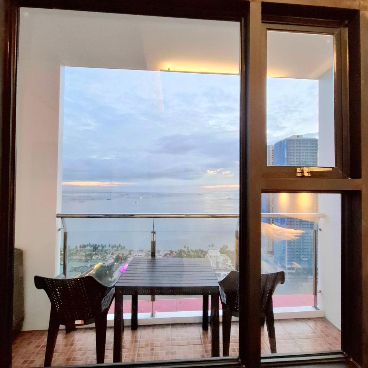 Manila Bayview Rental Extérieur photo