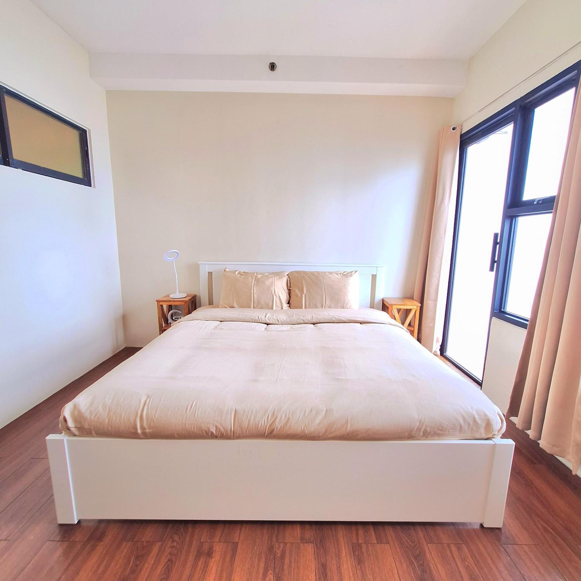 Manila Bayview Rental Extérieur photo